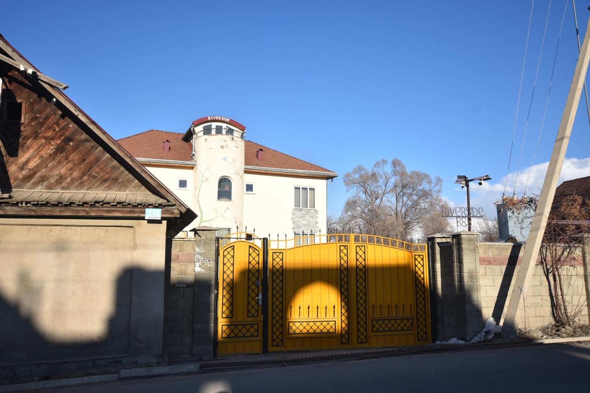 Riverside Karakol Exterior photo